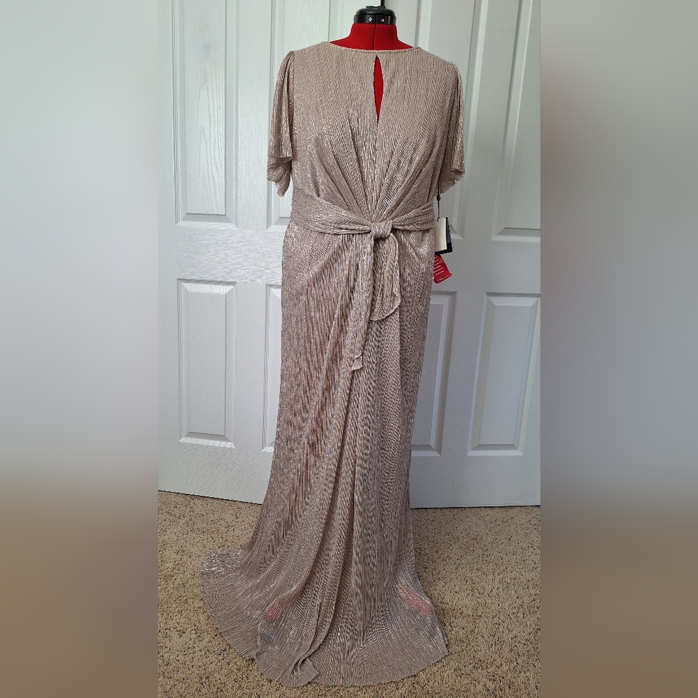 Adrianna Papell Metallic Maxi Dress in Gold